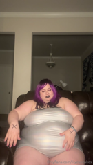 962853984_big-fat-tiddy-goth-gf-cheats-on-her-diet-going-to-try-to_0.mp4