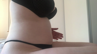 144558459_short-belly-play-with-a-cute-burp_0.mp4