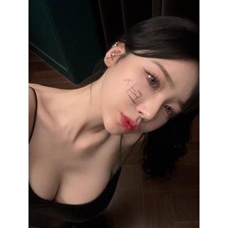 5725663d443329d57.jpg