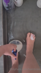 38961716_foot-washing-my-foot-ppl-give-me-tips-on-what-ur-after_0.m4v