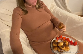 585140827_february-2023-easily-ate-it-all-im-going-double-the-amou_1.m4v