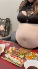 1160753521_wanna-eat-what-it-is-onthe-table_2.mp4