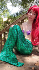 34872435_ariel-discovers-her-feet-this-was-so-much-fun-to-film_0.m4v