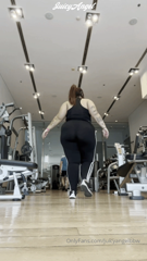 1109895277_juicy-went-with-her-fitness-friend-to-spend-a-few-days-of-re_0.mp4