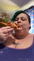 962512156_one-of-my-feeders-sent-me-a-pizza-stuffing-for-breakfast-and_1.mp4