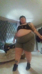 68764772_watch-this-piggy-try-to-workout_0.m4v