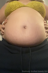 816789254_day-17-of-30-day-challenge-i-didnt-want-water-after-eatin_7.mp4