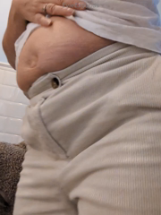 1448567566_my-little-belly-squished-in-trousers-that-honestly-don-t-fi_1.mp4