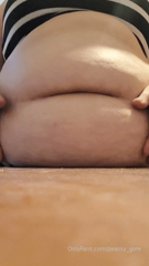 1165641766_omg-had-one-of-my-biggest-stuffing-sessions-ever-you-ha_4.mp4