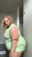 1621698918_belly-button-escape-every-time-i-think-i-couldn-t-possibly-b_0.mp4