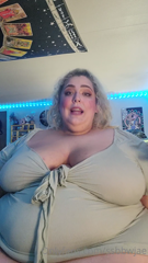 699966850_hello-my-loveliesss-just-a-quick-little-catch-up-video-thi_0.m4v