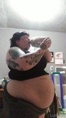 90473798_here-is-my-all-day-stuffing-i-was-tellin-yall-about-here-i_0.m4v