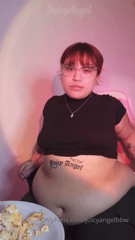 603723293_lazy-stuffing-2-18-minutes-of-belly-play-button-play_1.mp4