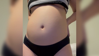 1154215232_from-my-greasy-unhealthy-chinese-food-stuffing-2-large-mei_2.mp4