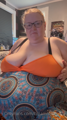 698384294_found-an-old-bag-of-dresses-i-think-this-one-still-fits-fin_0.m4v