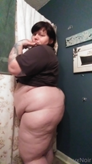 61240627_after-nap-and-still-a-stuffed-fat-belly_0.m4v