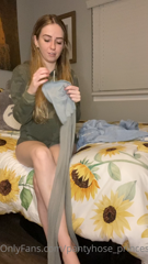 217399104_showered-and-into-some-fresh-clean-kpantyhose_0.m4v