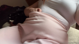 482534589_a-huge-try-on-haul_16.m4v