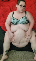 454548449_jiggle-jiggle_0.mp4