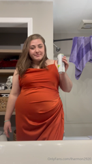 1296496765_going-to-a-wedding-and-i-look-so-fat_3.mp4