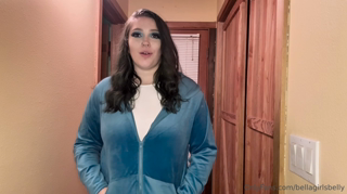 1761039578_the-first-couple-minutes-of-my-latest-roleplay-my-blueberry_0.mp4