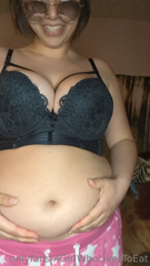 532506960_when-u-wanna-be-sexy-but-warm-at-the-same-time_6.m4v