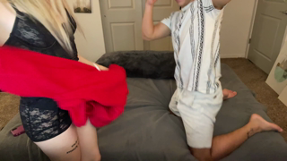 Making liv cum and squirt for the first time!.mp4