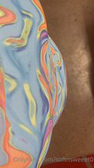 455764362_im-obsessed-with-this-dress-too-bud-it-doesnt-zip-in-the_2.m4v
