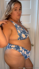 745306671_tried-on-some-bikinis-for-my-trip-to-florida-which-one_0.m4v