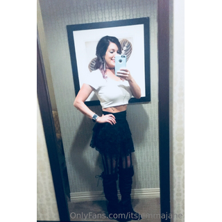 itsjemmajane_🚺_2708116141.jpeg