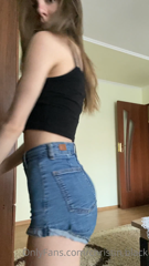 160689175__0.m4v