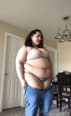 141118989_i-honestly-look-like-a-morph-of-myself-it-s-a-lil-crazy-q_4.m4v