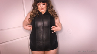 106104390_slow-sensual-bbw-strips-naked-while-i-love-how-my-body-l_0.mp4