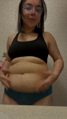 542587430_wednesday-vibes-how-much-you-like-the-sound-of-my-belly_1.m4v