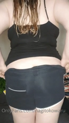 146490128_daddy-do-you-think-i-got-fat-check-your-dms-5_2.mp4