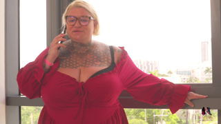 Katie Summer - Sexy British BBW Wants American BBC.mp4