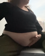538079163_i-feel-like-im-pregnant-lately_5.m4v