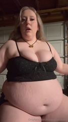1955967142_another-garage-vid-lmao-super-high-and-horny-for-this-one_5.mp4