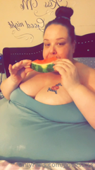 490493988_mmm-i-love-watermelon_0.m4v