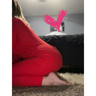 itsjemmajane_Watch_what_I_do_in_my_new_Christmas_pjs_❤️🎄🤭🎁🥰💋_2726607722.jpeg