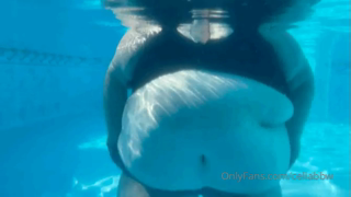 336041210_im-a-floater_0.mp4