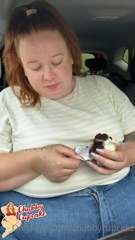 516781367_come-and-eat-cake-with-me-how-many-of-these-do-you-think-i_0.m4v
