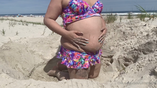 26024865_beaching_0.m4v