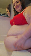 1244904663_sexy-red-belly-plops_4.mp4