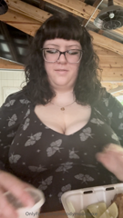 1837340090_public-stuffing-3_0.mp4