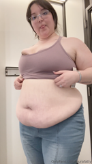 1616133673_lululemon-sports-bra-are-they-gonna-fit-me_1.mp4