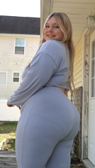 1455437809_which-is-your-favorite-outfit_9.mp4