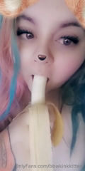 6888562_banana-deepthroat_0.mp4