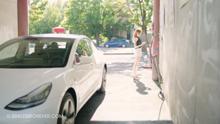 Topless Car Wash [491fd5e2].mp4