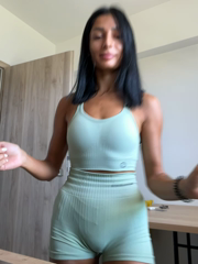 Vicky_luxe_2026-08-11_16-06-17_608.mp4